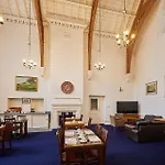 Hotel House 3*