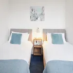 Hotel House 3*
