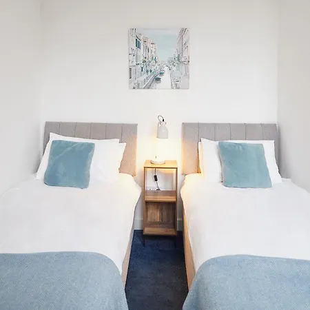 Hotel House 3*
