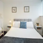 House Ξενοδοχείο